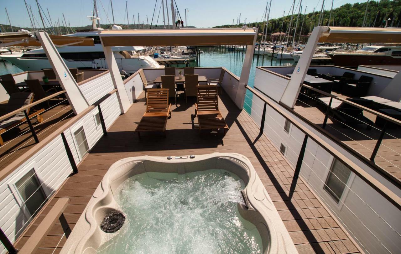 Vila Marina Luxury Houseboat Lavender Portorož Exteriér fotografie
